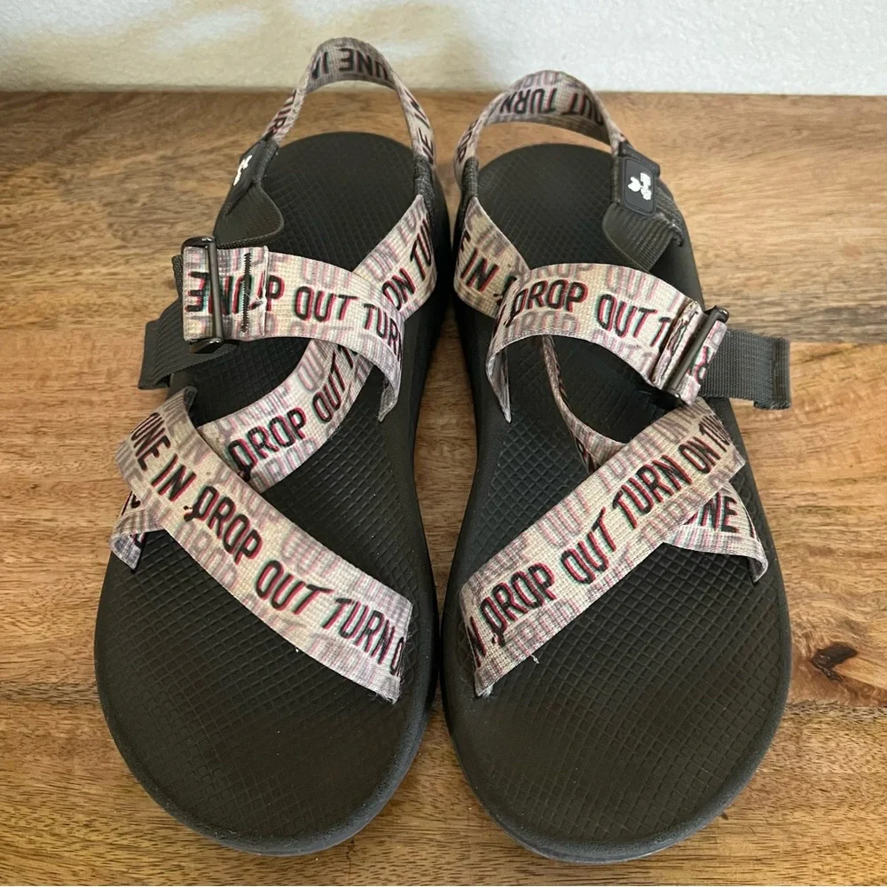 Chaco Cloud Woodstock Sandals Dove Guitar Logo White Black Men's Size 13